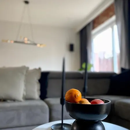 Dom Nad Jeziorem Apartment Ostroda